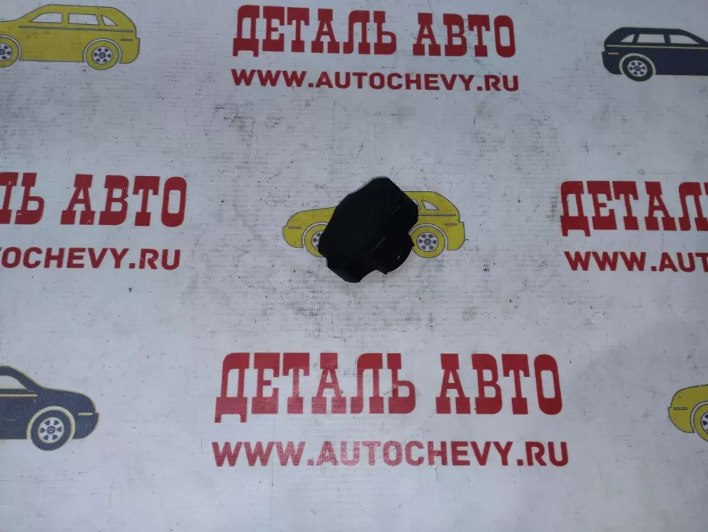 Крышка расширительного бачка Кобальт Круз Авео Т-300 (LUZAR аналог: 13502353)