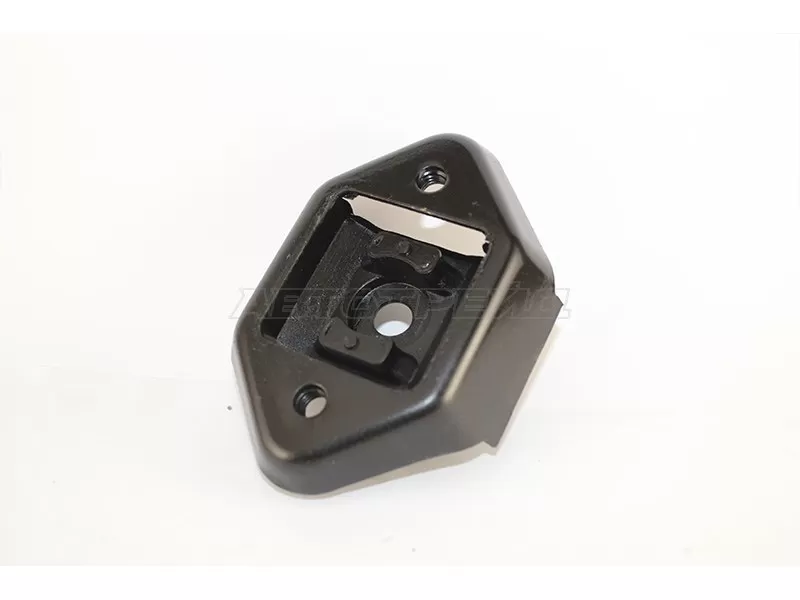 Опора двигателя RR SUZUKI JIMNY 98- (SAT: ST-11710-81A00)