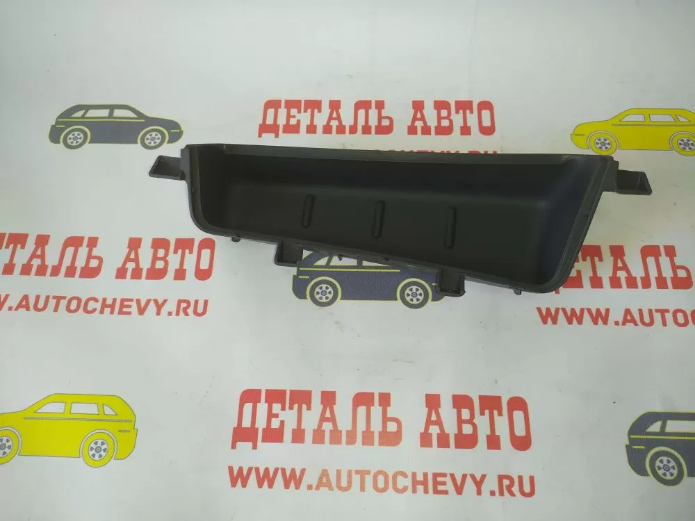 Крышка перчаточного ящика Спарк м200 (GM: 96435426)