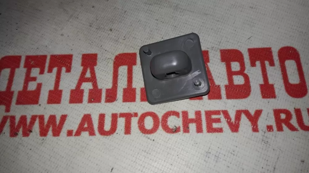 Основание опорной штанги капота Нексия Лачетти Ланос Спарк Нубира (GM: 96165268)