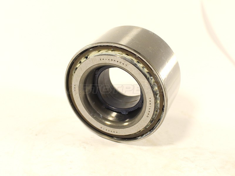 Подшипник передней ступицы TOYOTA HILUX 05-11 (NSK: 43KWD07AU42C)