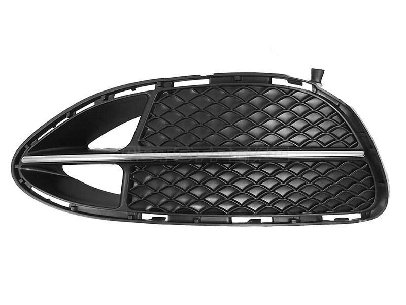 Решетка в бампер Mercedes-Benz E-Class 13-17 (Спереди / Слева) (SAT: ST-MD09-000G-C2)